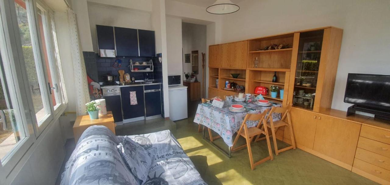 Apartmán La Bella Vista Sul Lago Di Como Valbrona Exteriér fotografie
